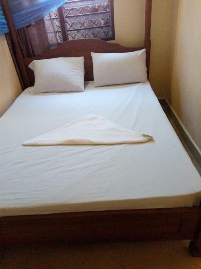 Mali Guest House Kisauni Luaran gambar